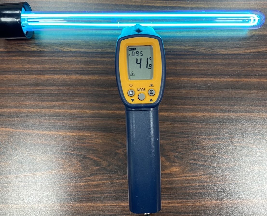 ”冷陰極殺菌灯　光源中心部　温度”