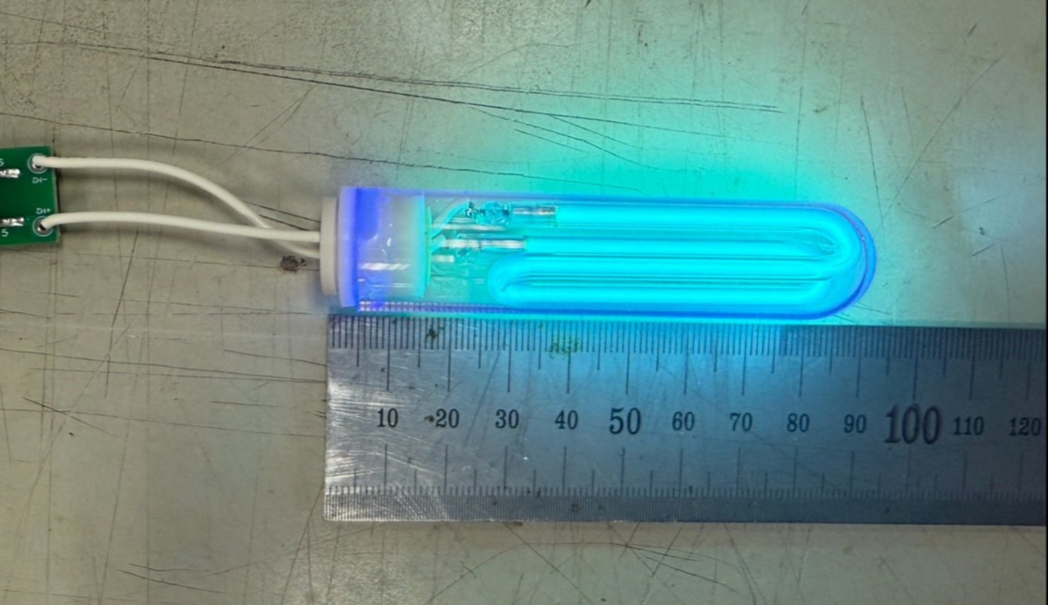 "コンパクト冷陰極殺菌ランプインバーター外付け"